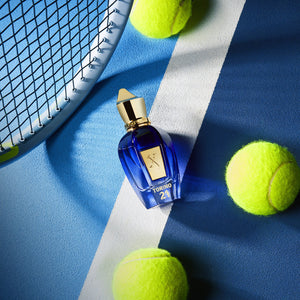 Flacon parfum torino 21 fond court de tennis terre battue bleue