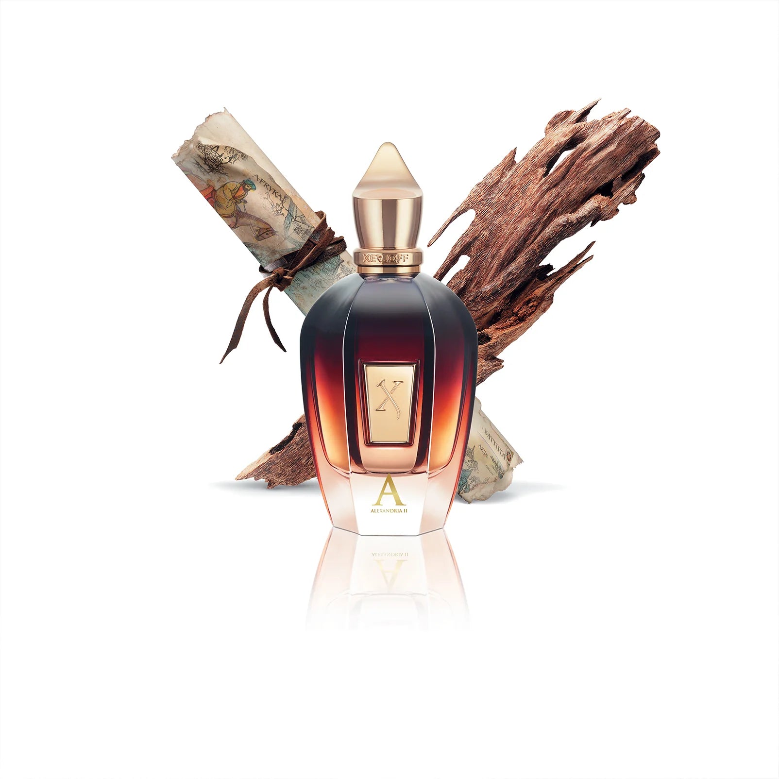 Alexandria II de Xerjoff mis en scène avec bois précieux, évoquant un parfum oud ambré de luxe